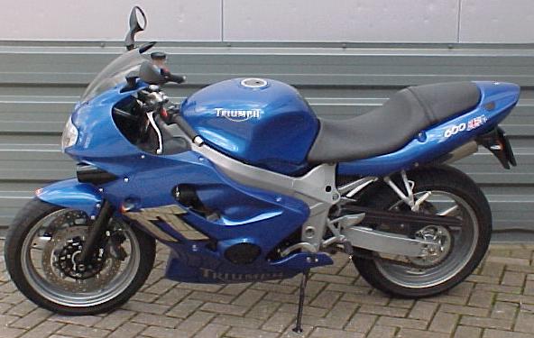 TRIUMPH TT 600
